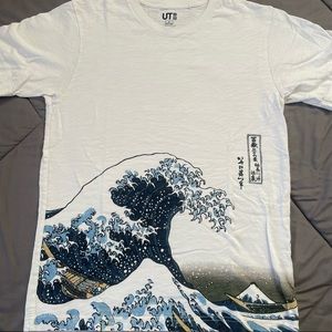 Uniqlo Hokusai Blue Great Wave White T-Shirt Small